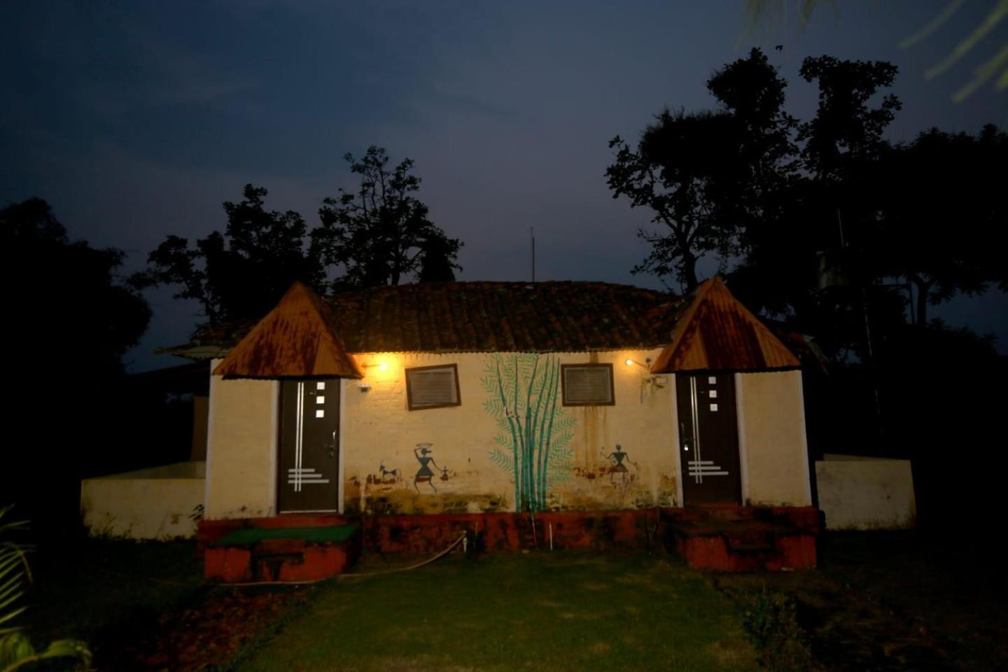 Tribal Wood Resort Dhanwār Extérieur photo